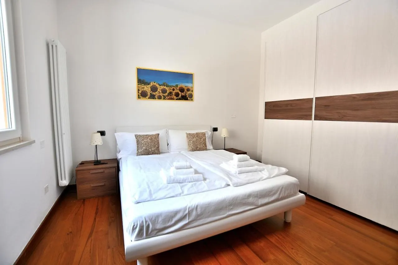 Orange Apartment In Marciaga Di Costermano 0*,
